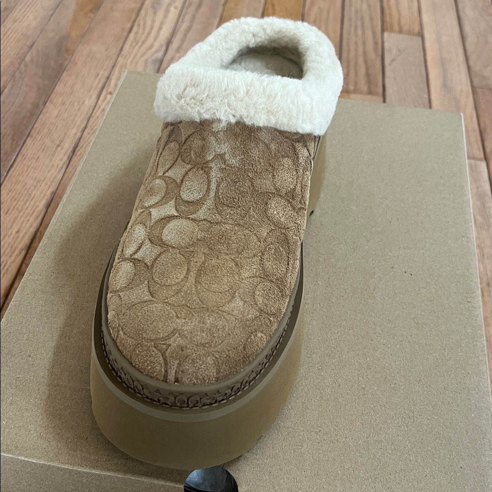 COACH Women's Cecelia Slip-On Platform Clogs - Picture 2 of 11